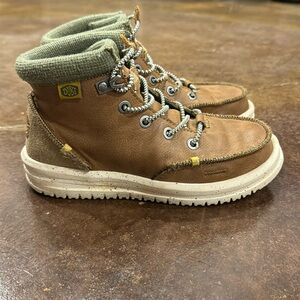 Boys Hey Dude Bradley Boots-Brown Size 1